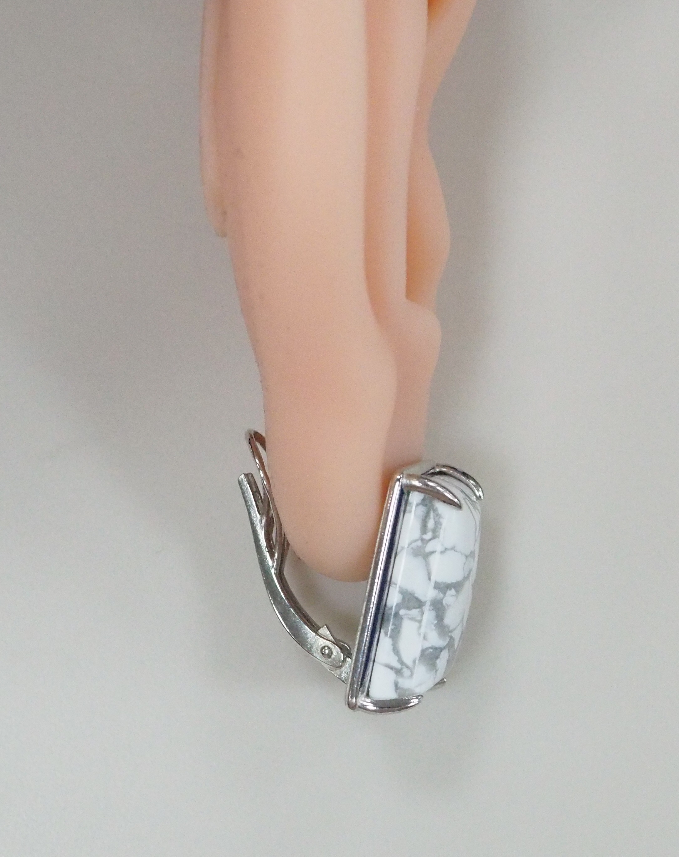 Серебряные серьги с кахолонгом